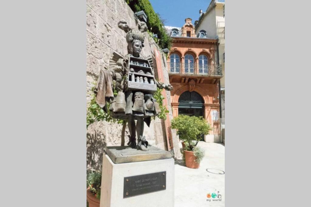 3 Pieces Neuf Au Pied Des Musees - Wifi & Parking グラース エクステリア 写真